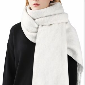 amazon // winter scarf